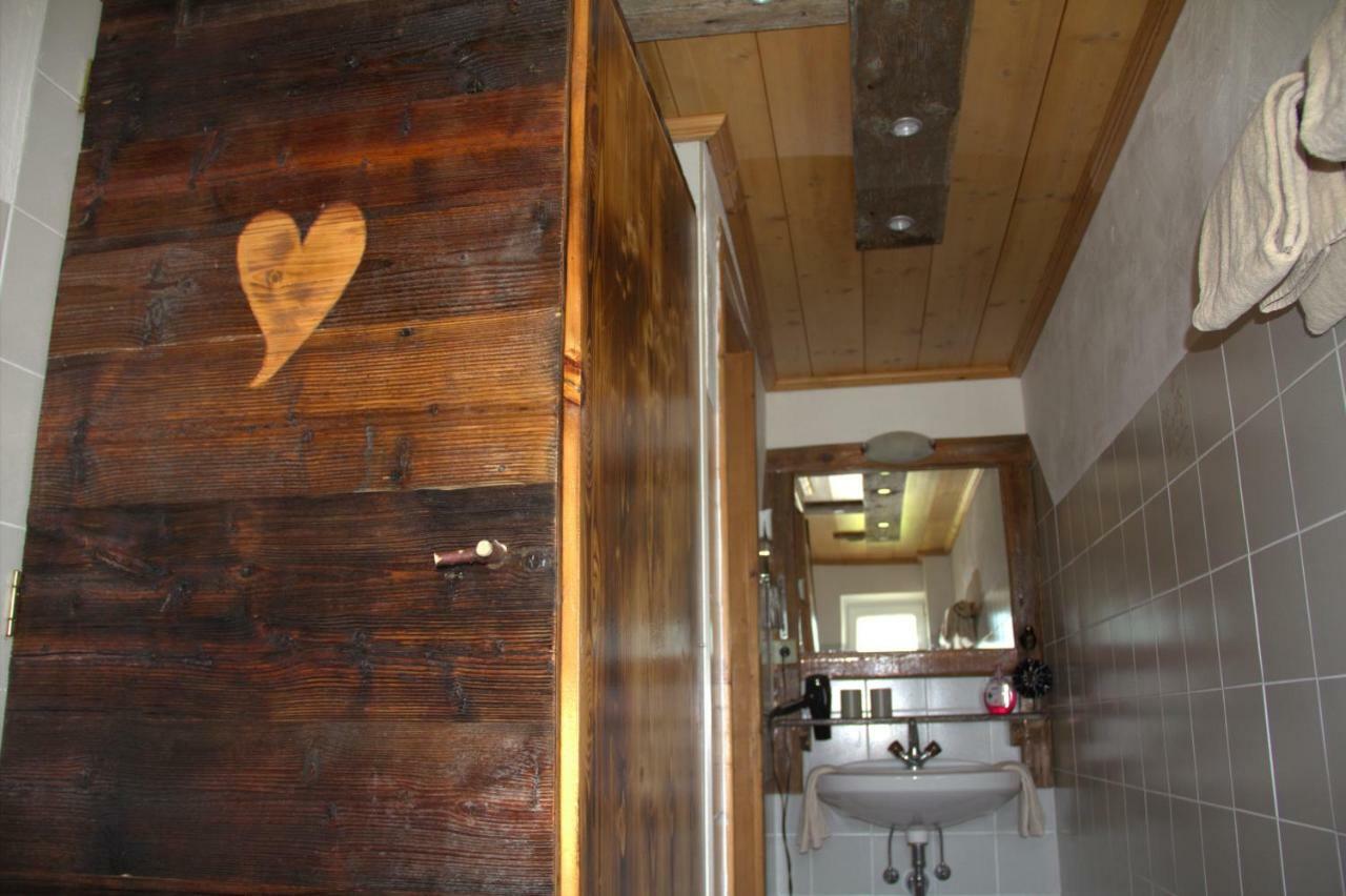 Alpin-Sportiv Apartment Lermoos Ngoại thất bức ảnh