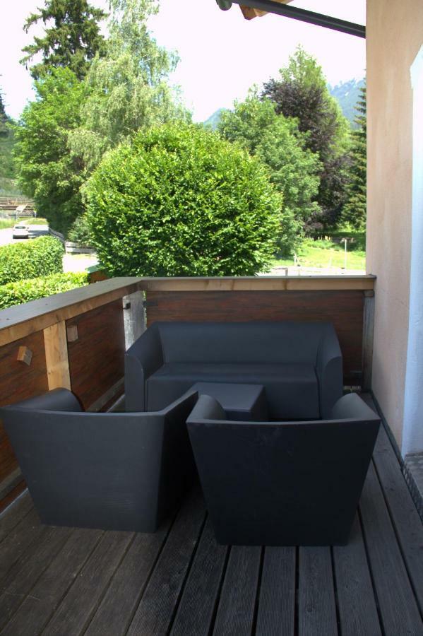 Alpin-Sportiv Apartment Lermoos Ngoại thất bức ảnh