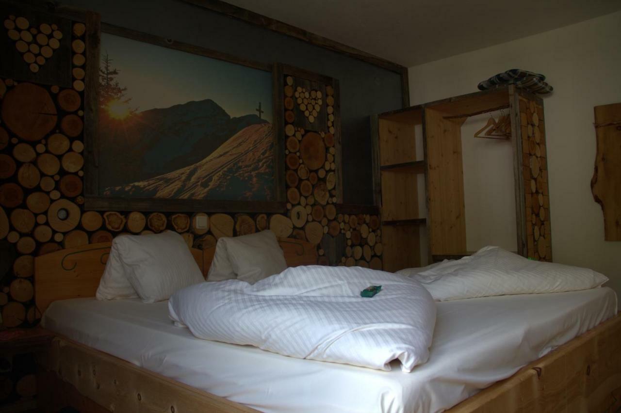 Alpin-Sportiv Apartment Lermoos Ngoại thất bức ảnh